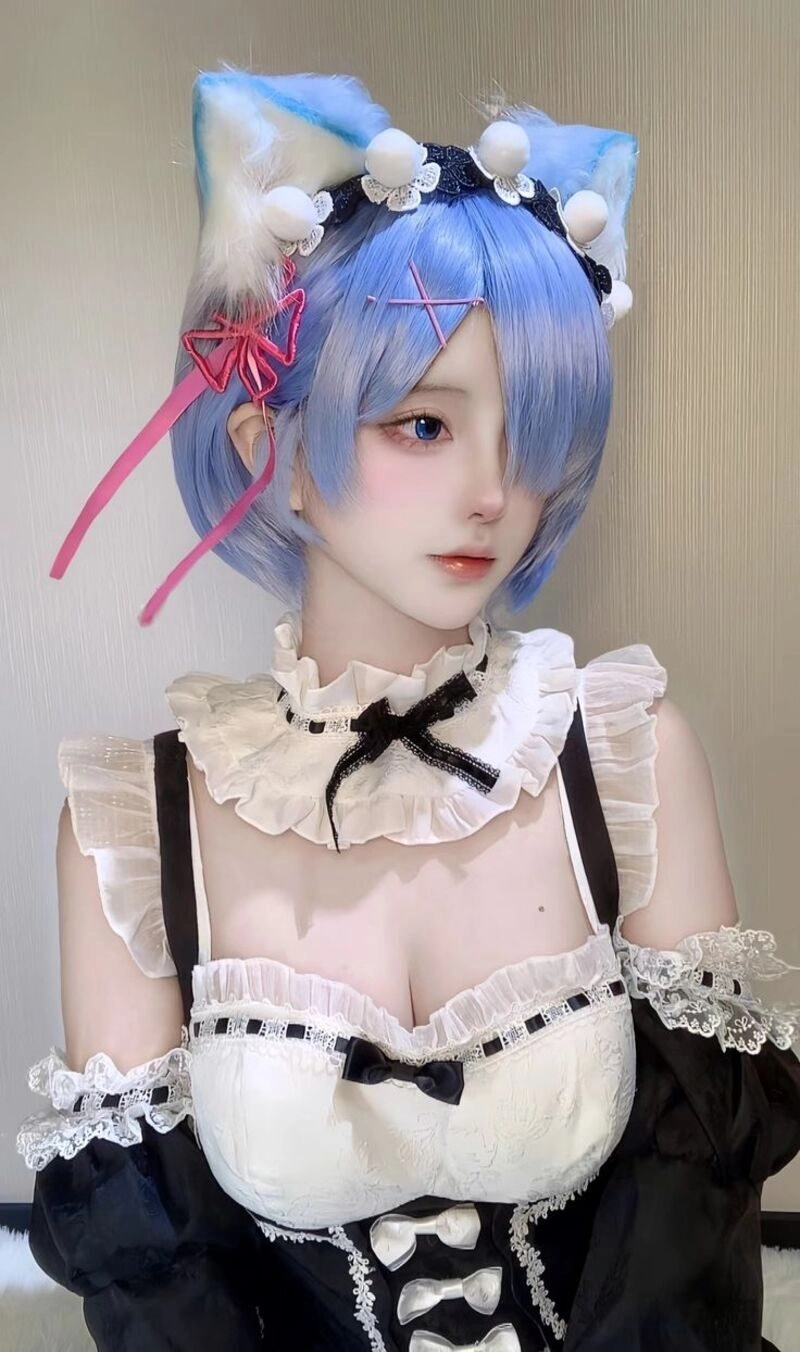 ảnh gái xinh cosplay khoe hàng