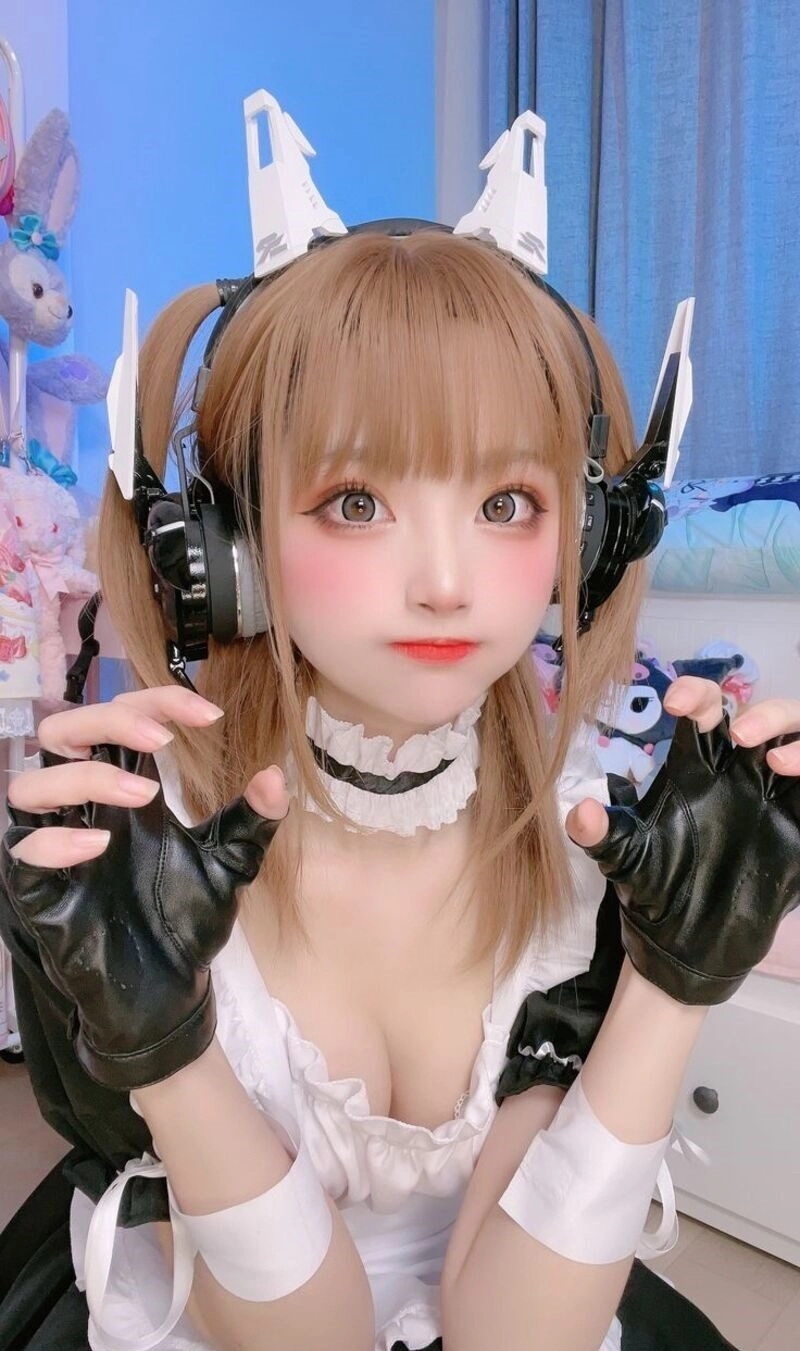 ảnh gái xinh cosplay khoe hàng