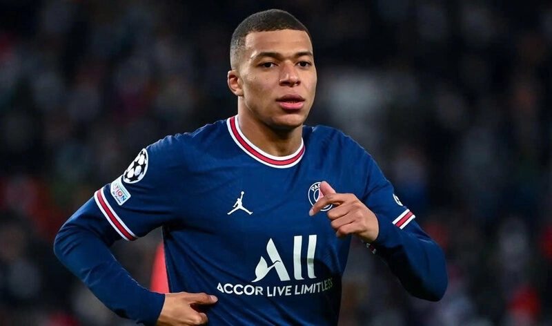 Hình ảnh nam cầu thủ Mbappe đẳng cấp